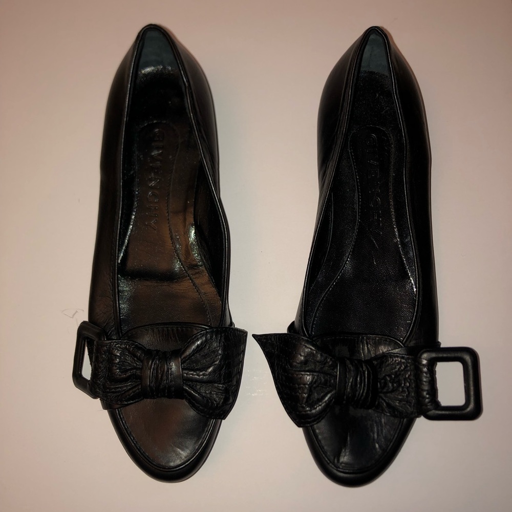 GIVENCHY Designer Flats!